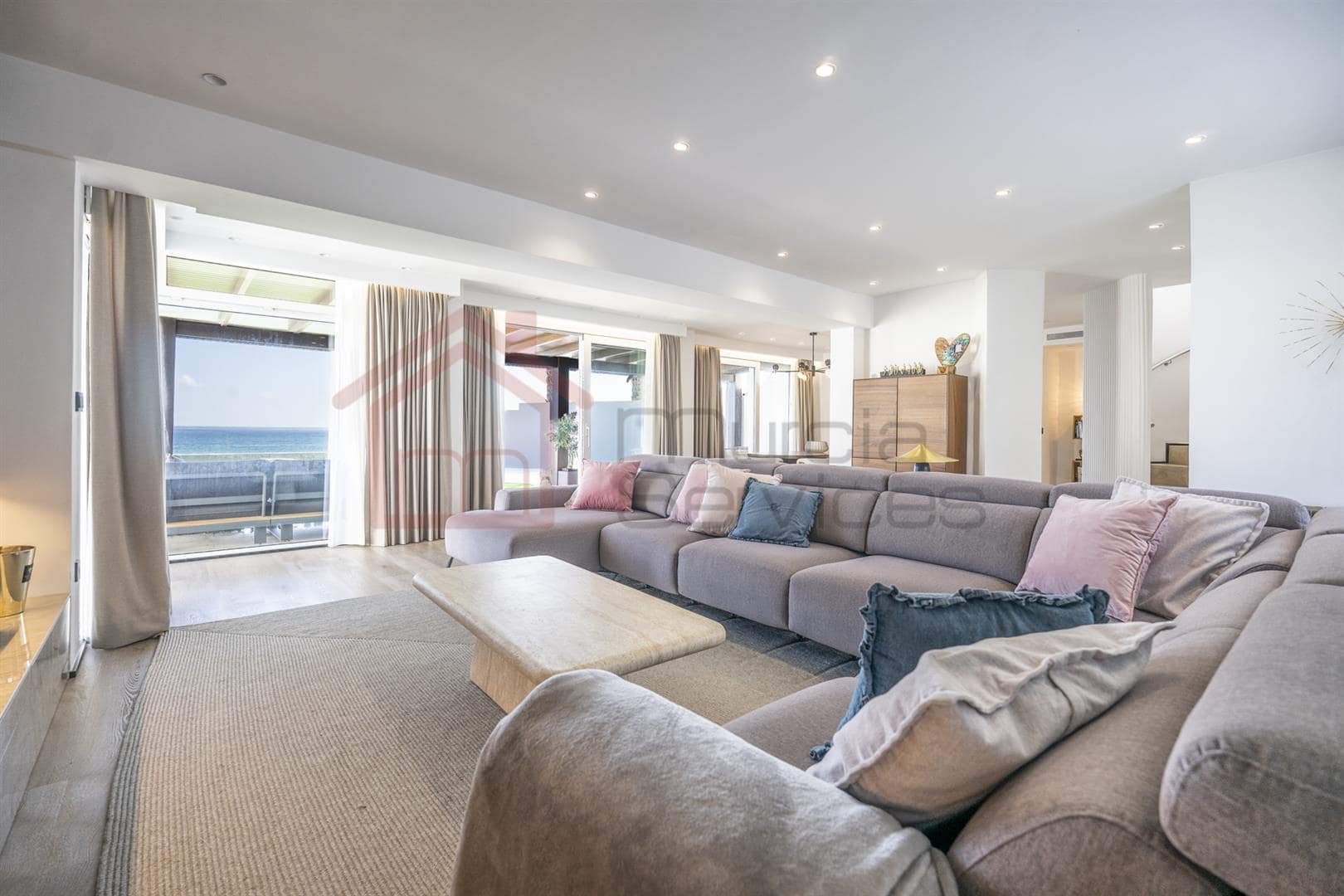 Villa en venta en La Manga Del Mar Menor