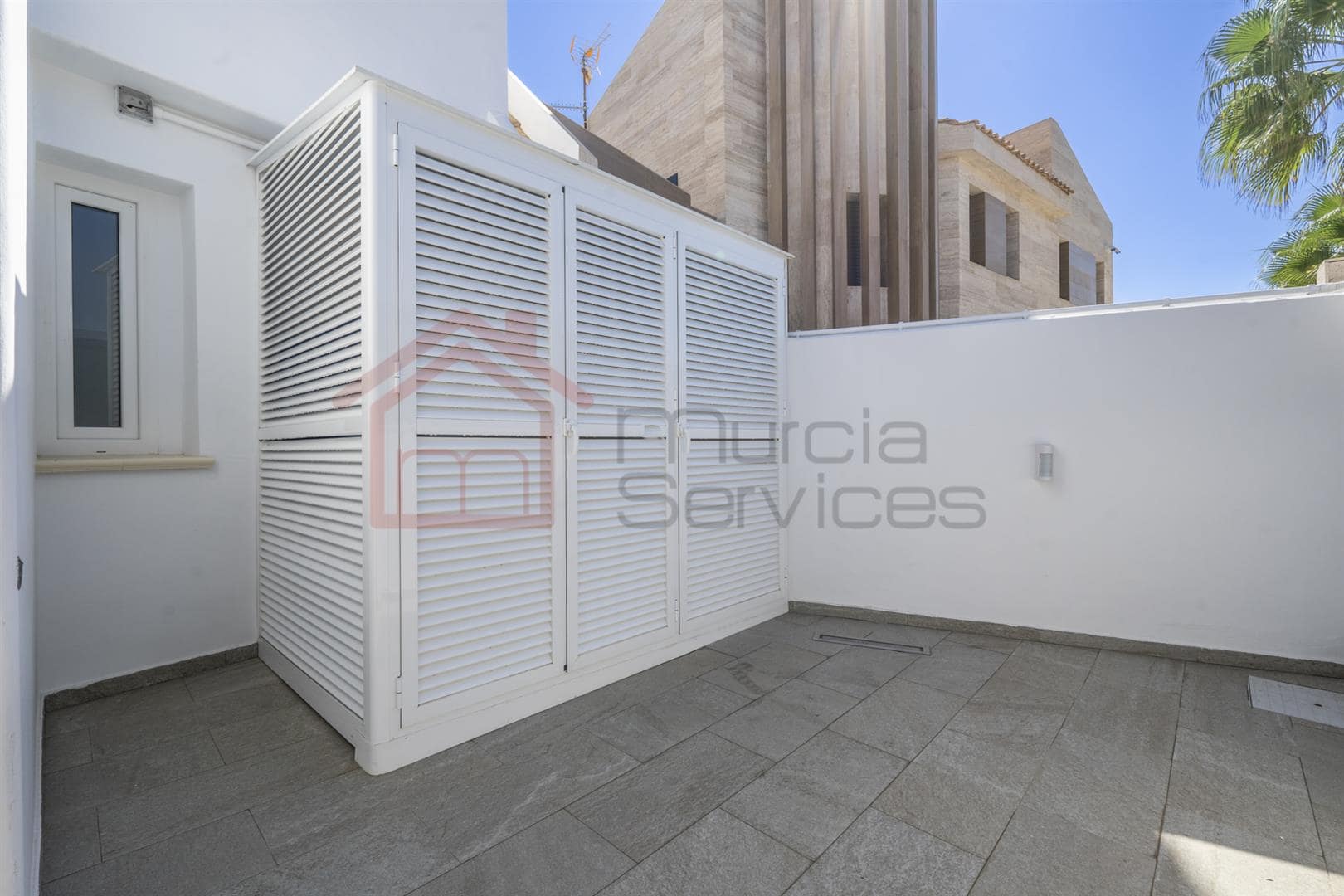 Villa en venta en La Manga Del Mar Menor
