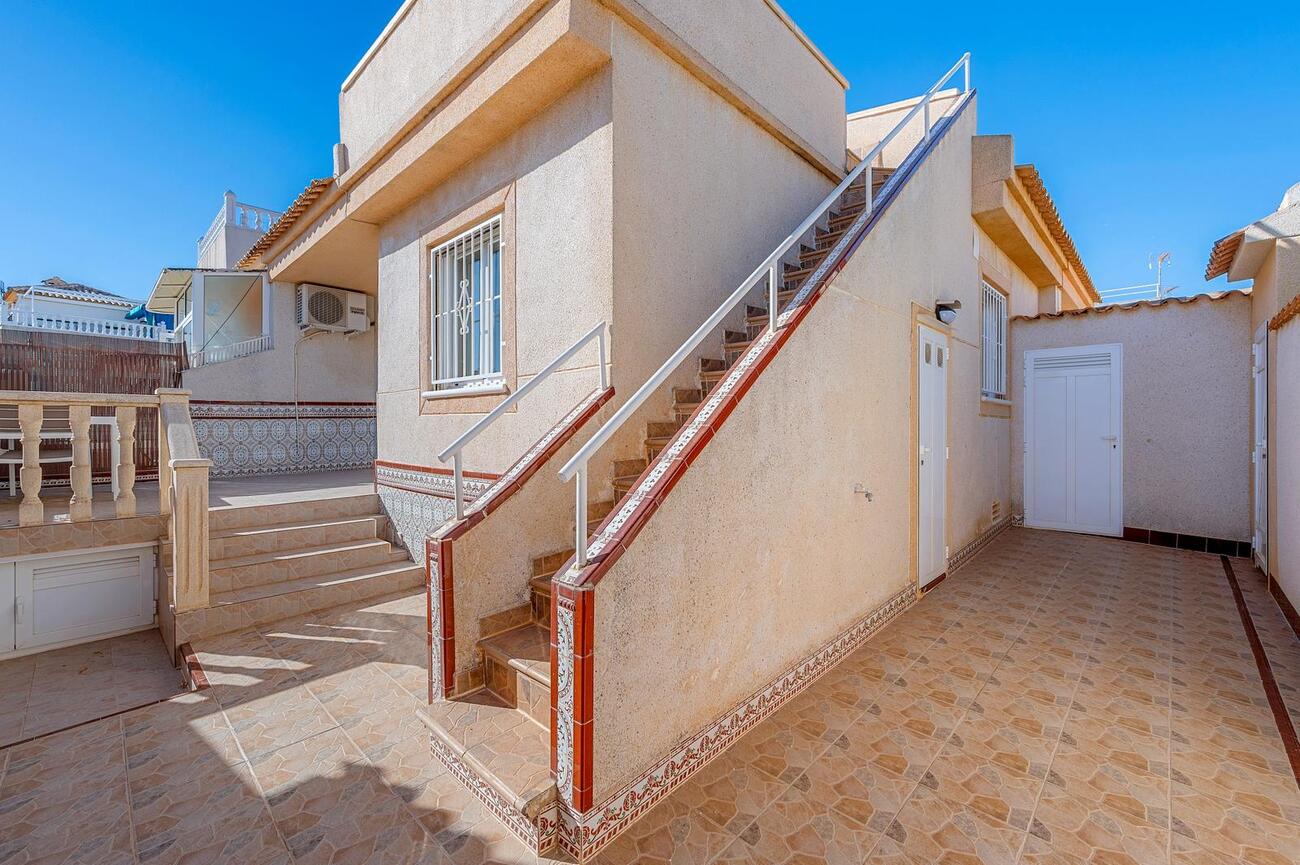 Bungalow for sale in Torrevieja, Alicante, Spain