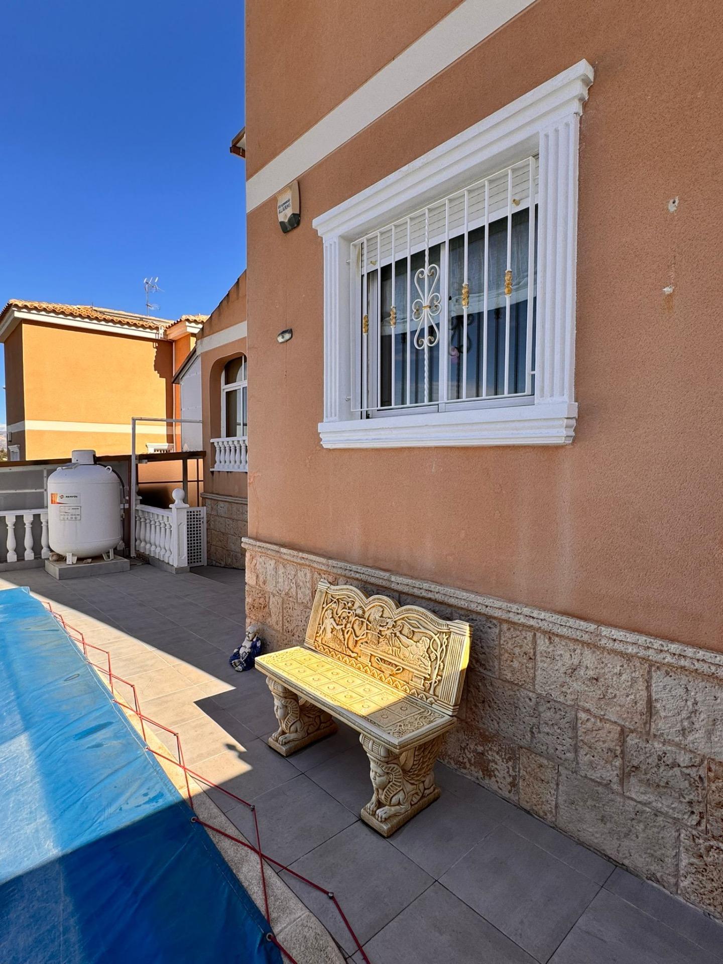 Villa en venta en Cox