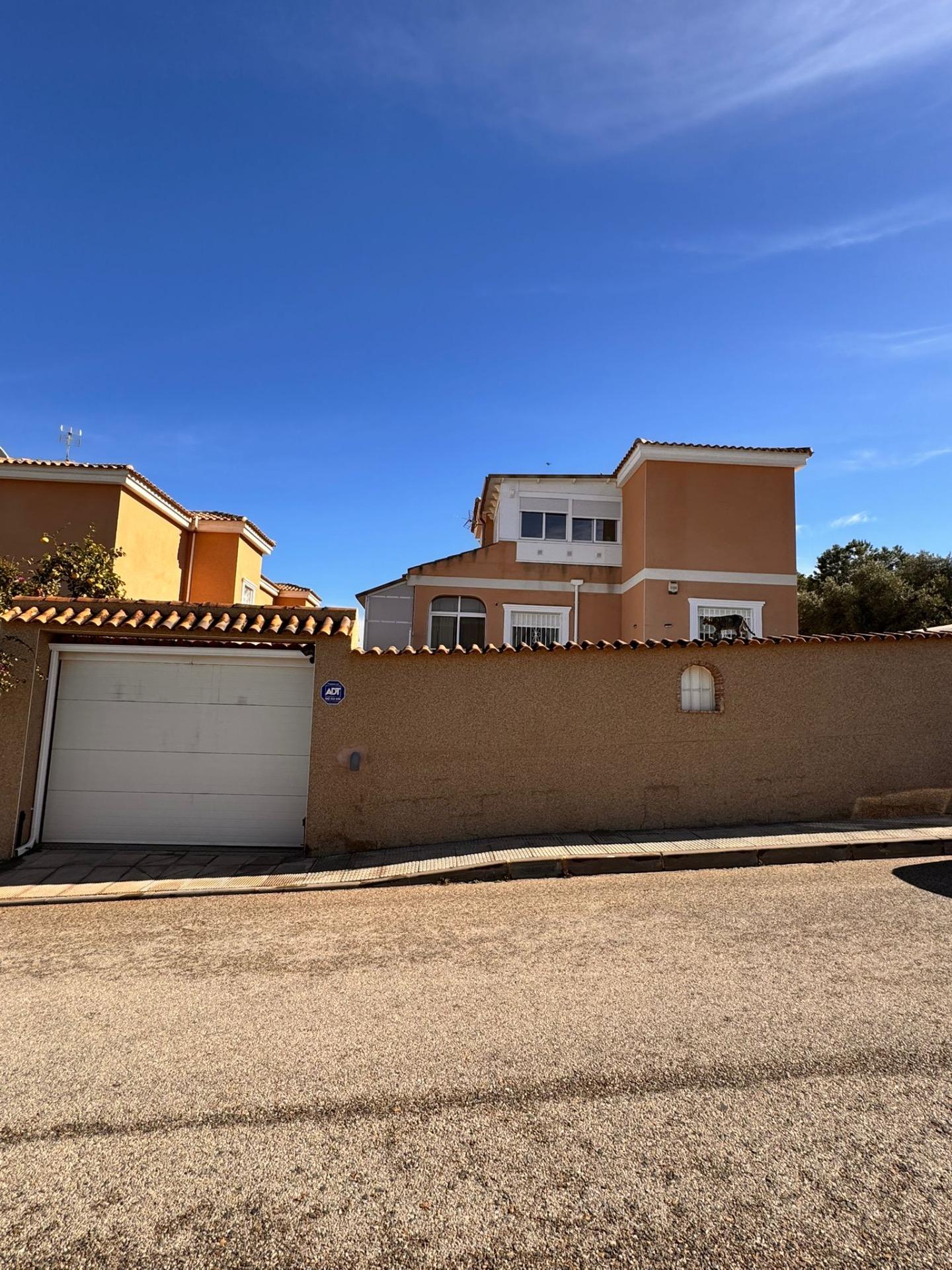 Villa en venta en Cox