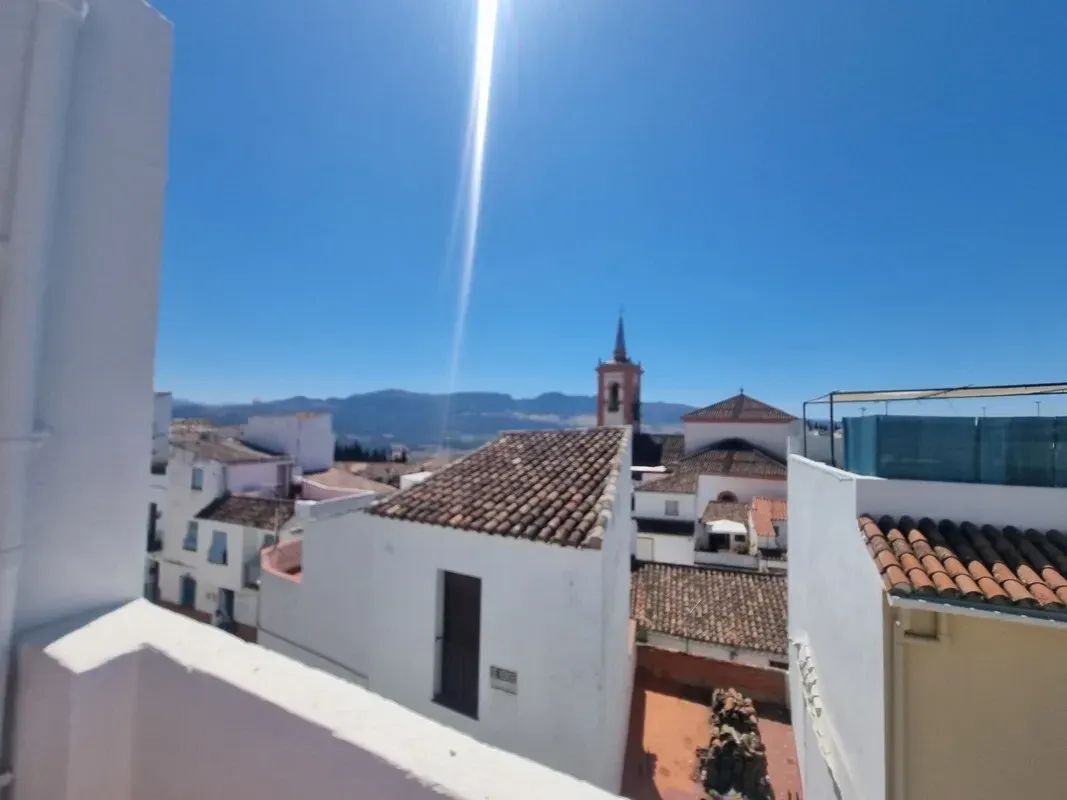 Semi Detached Penthouse for sale in Cortes De La Frontera, Málaga, Spain