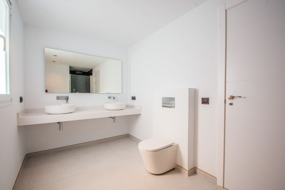 Villa for sale in La Mairena, Málaga, Spain