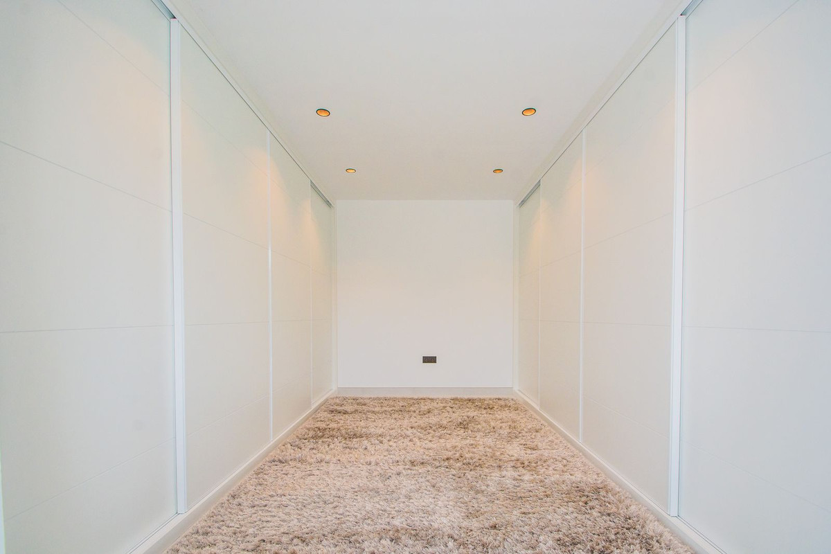 Villa for sale in La Mairena, Málaga, Spain