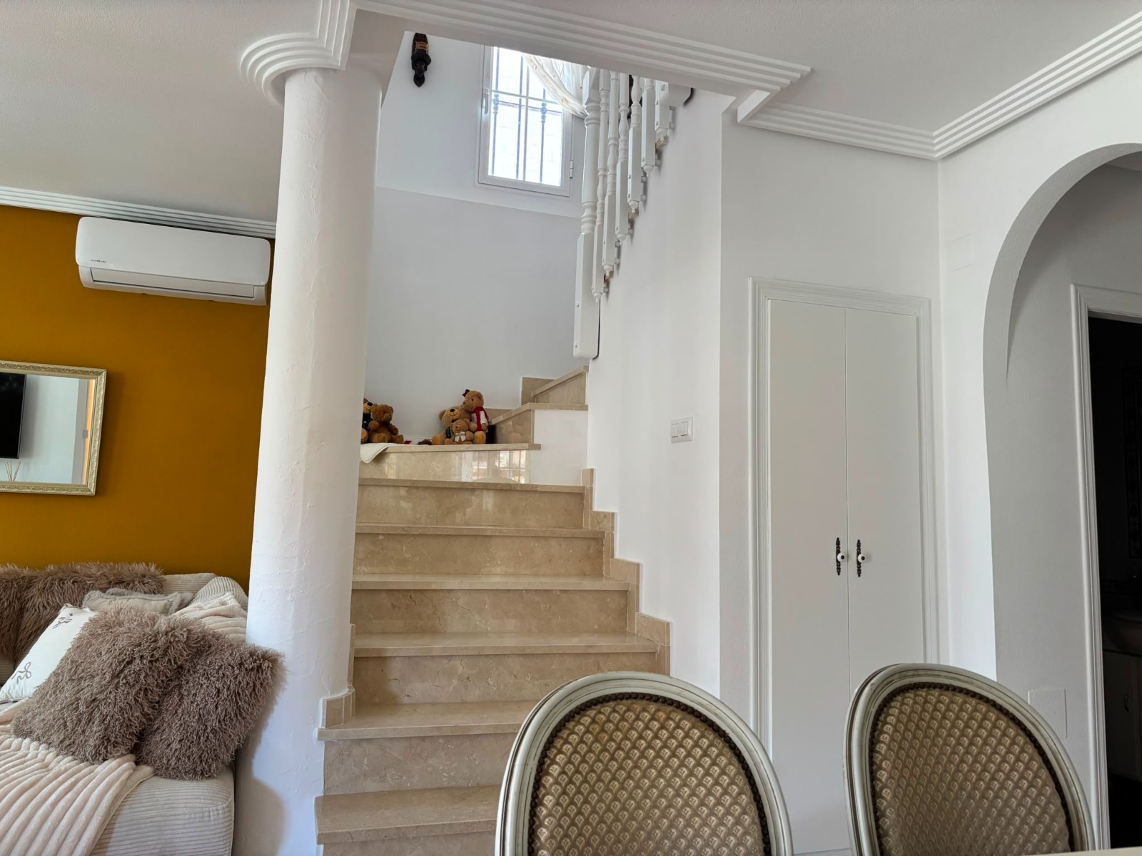 Villa for sale in El Raso, Alicante, Spain