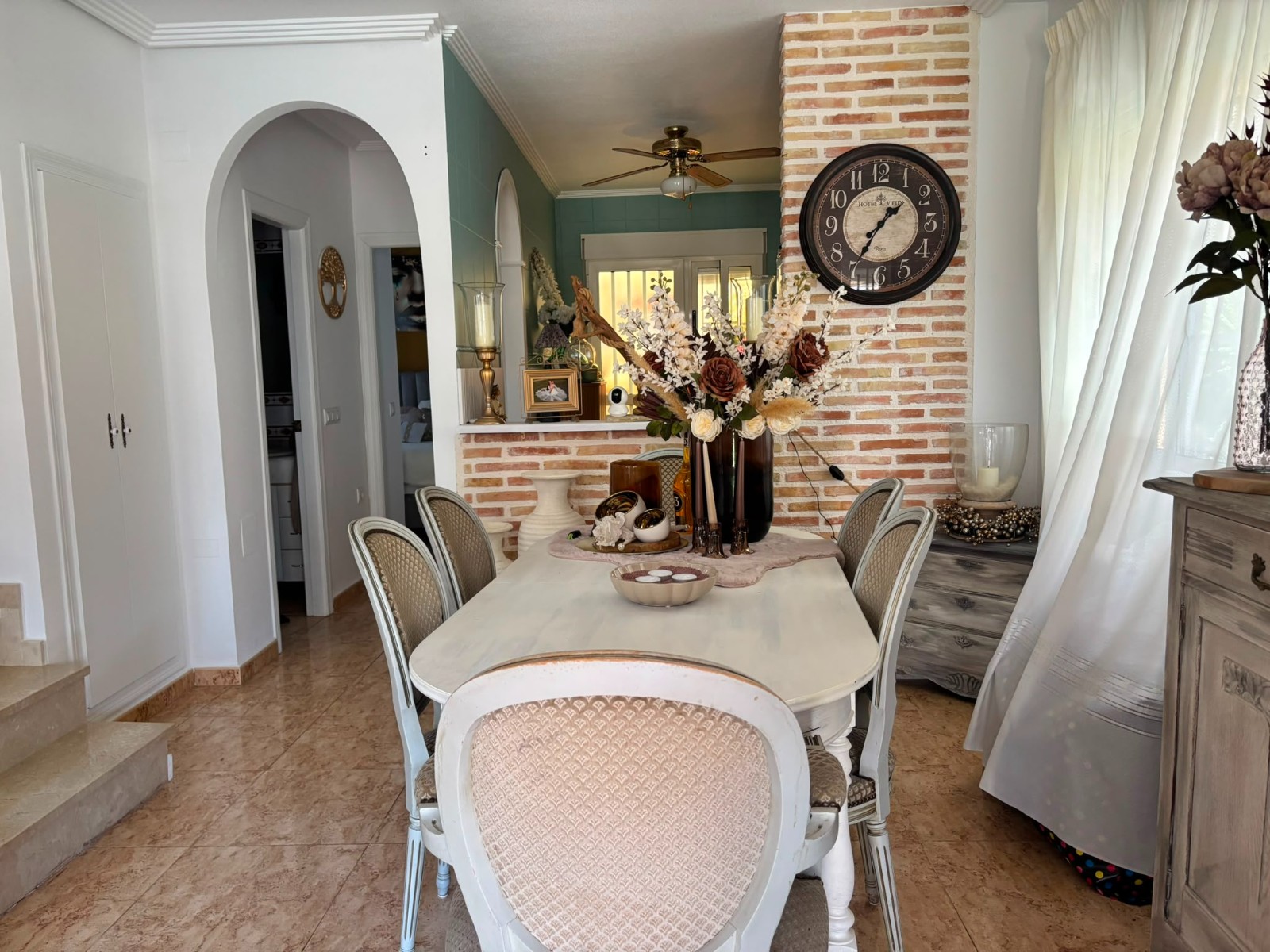 Villa for sale in El Raso, Alicante, Spain
