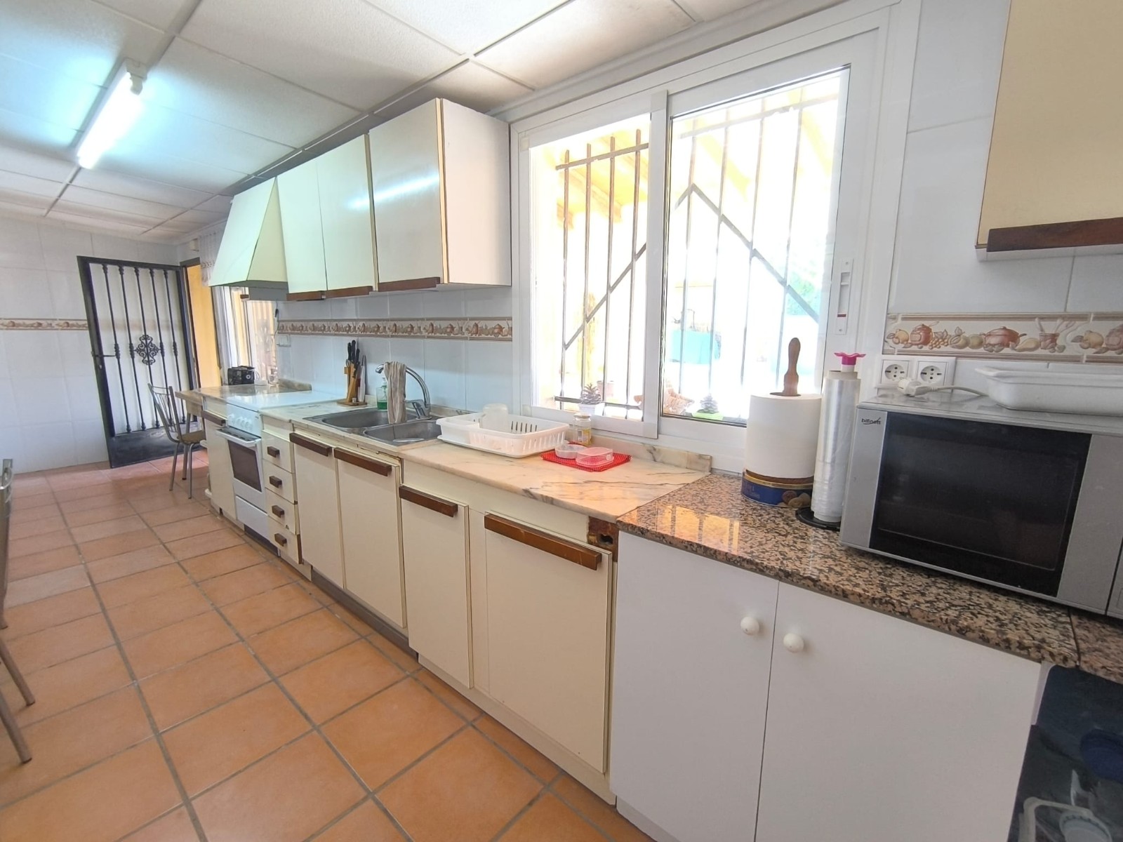 Commercial Property for sale in Monóvarmonóver, Alicante, Spain
