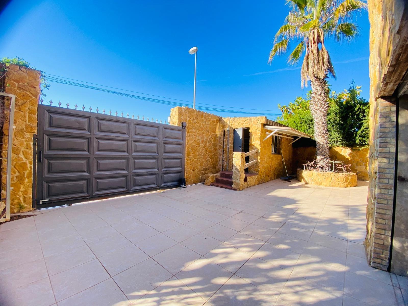Villa for sale in Orihuela Costa, Alicante, Spain