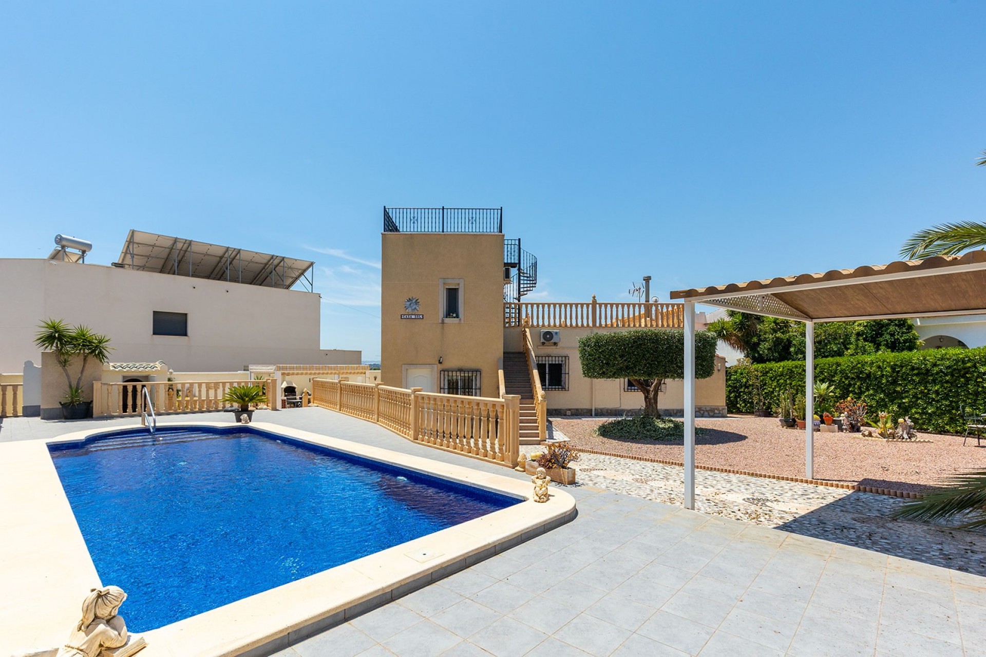 Villa for sale in Ciudad Quesada, Alicante, Spain