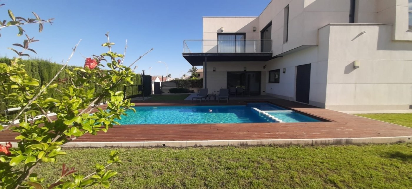 Villa for sale in San Javier, Murcia, Spain