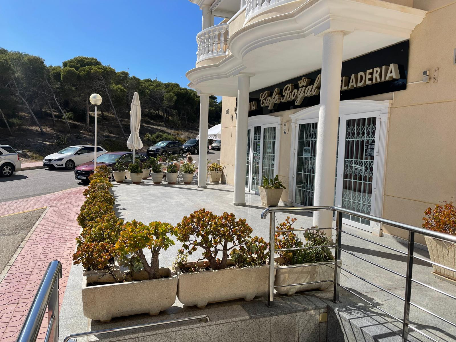 Commercial unit for sale in Guardamar Del Segura, Alicante, Spain