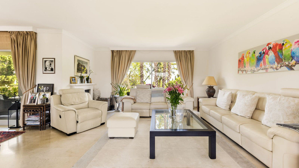 Villa for sale in Marbella, Málaga, Spain
