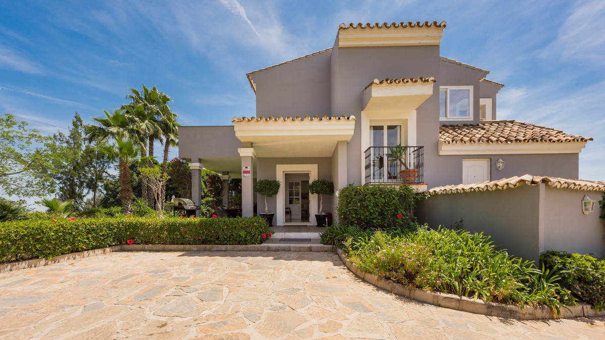 Villa for sale in Marbella, Málaga, Spain