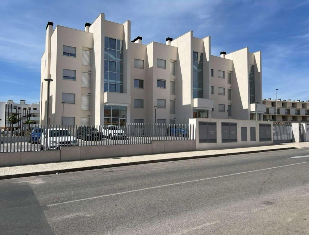 Piso en venta en Villamartin