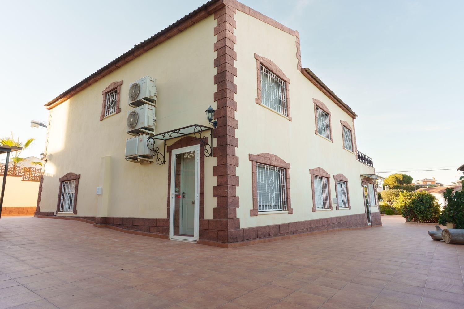 Villa for sale in Torrevieja, Alicante, Spain