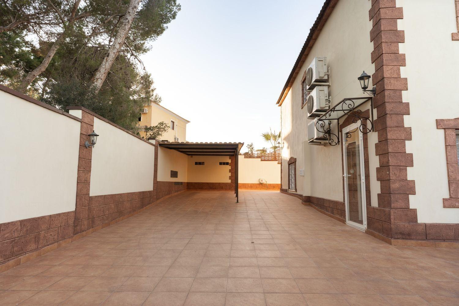 Villa for sale in Torrevieja, Alicante, Spain