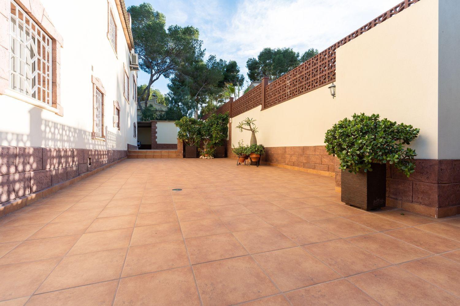 Villa for sale in Torrevieja, Alicante, Spain