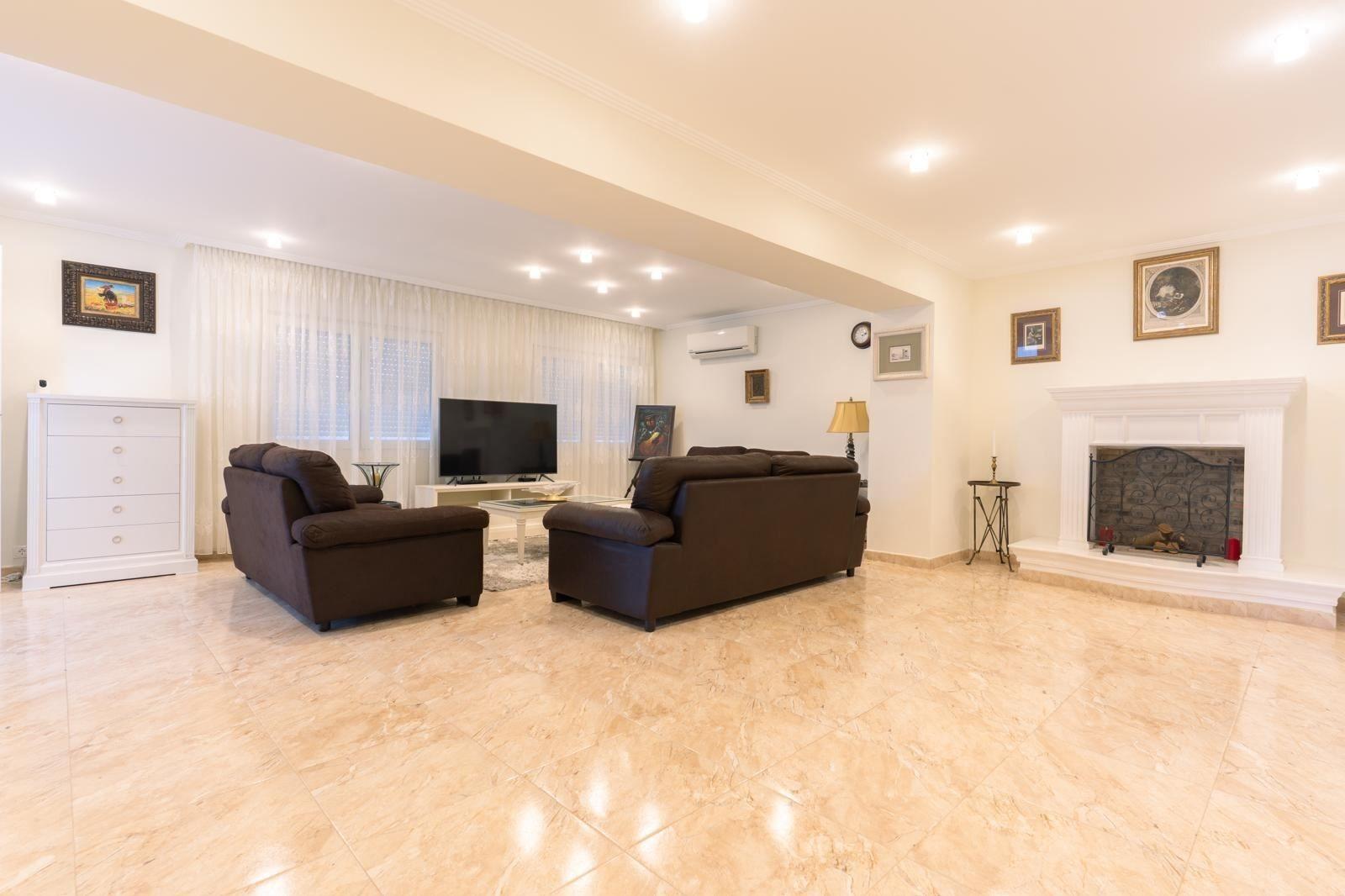 Villa for sale in Torrevieja, Alicante, Spain