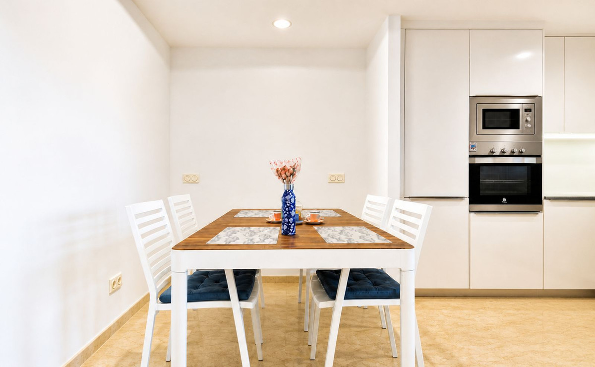 Apartment for sale in La Duquesa, Málaga, Spain