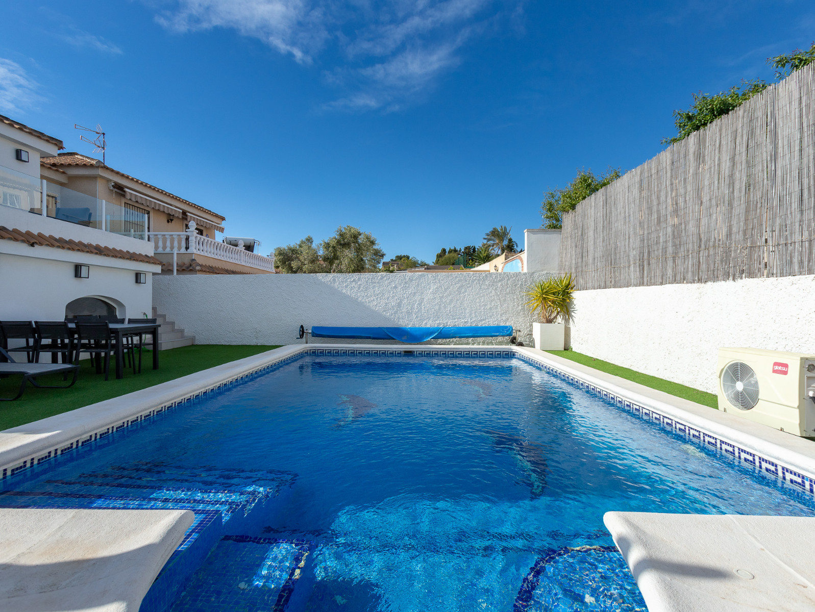 Villa en venta en Los Balcones