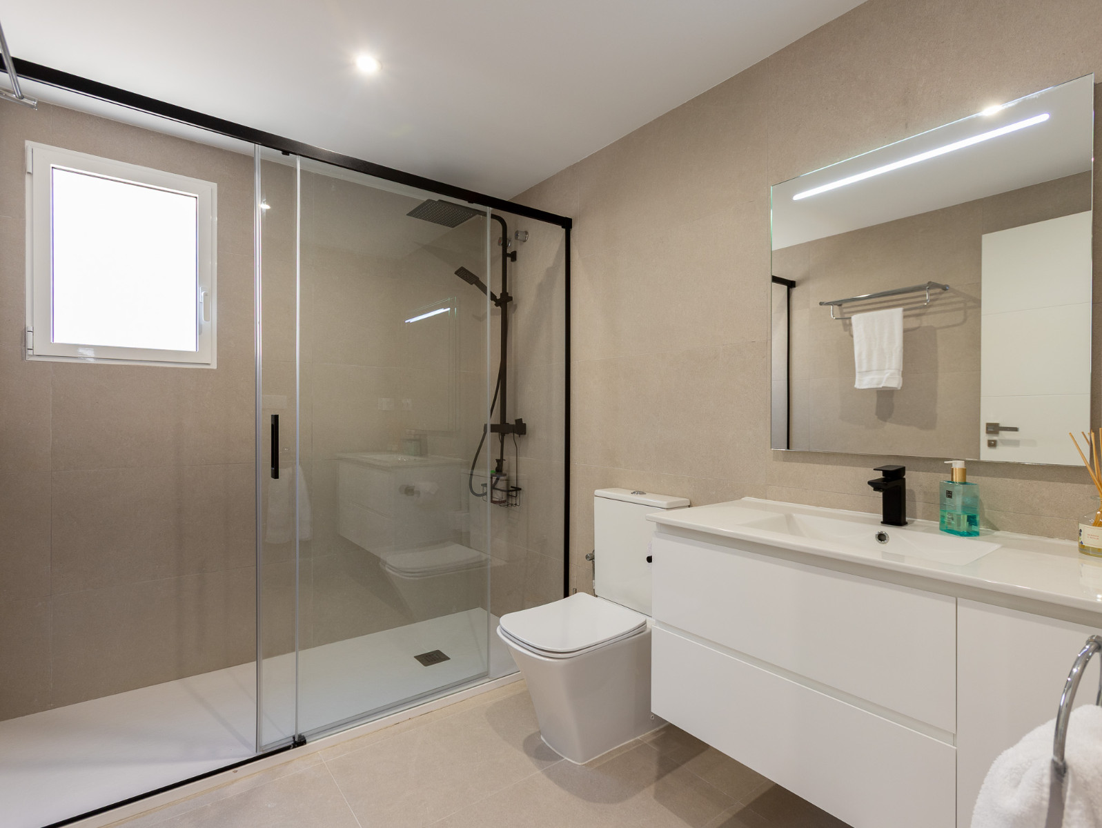 Villa en venta en Los Balcones