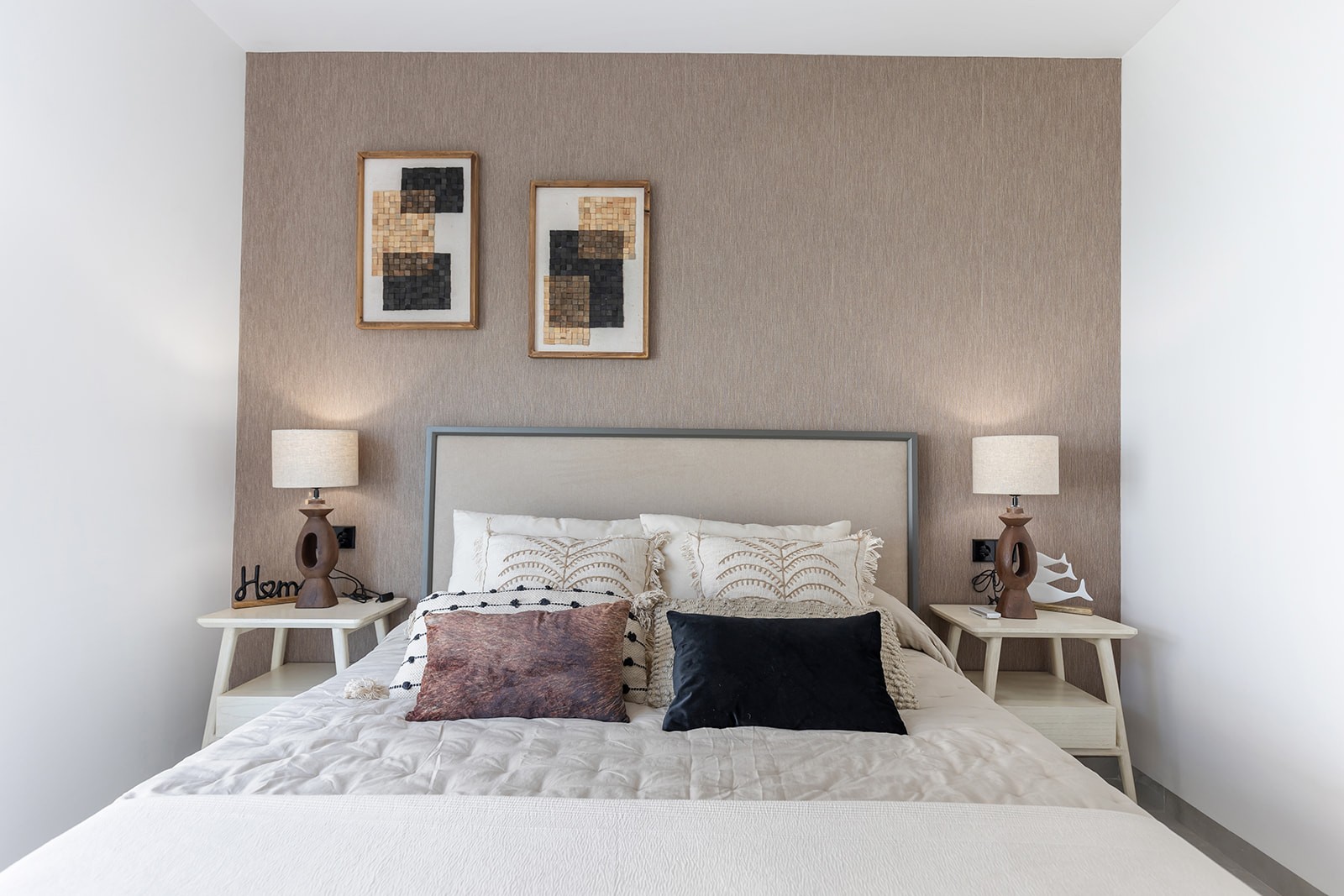 Villa for sale in El Chaparral, Alicante, Spain