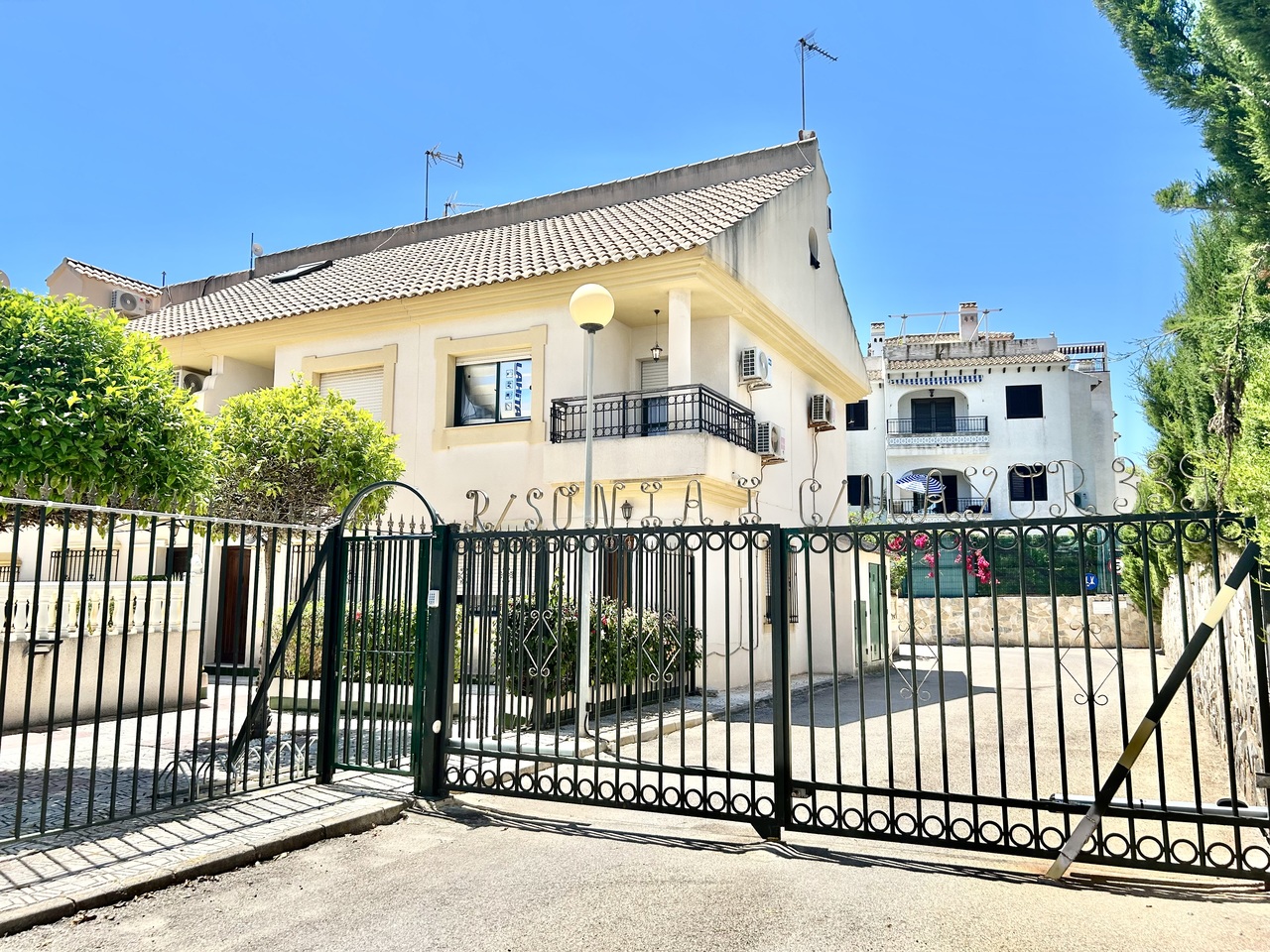 Town House for sale in La Zenia, Alicante, Spain