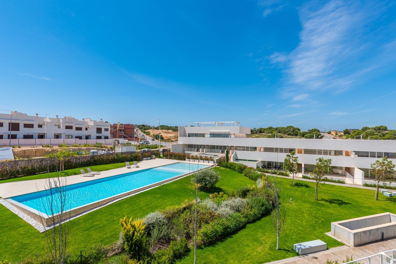 Penthouse Penthouse for sale in Los Balcones, Alicante, Spain