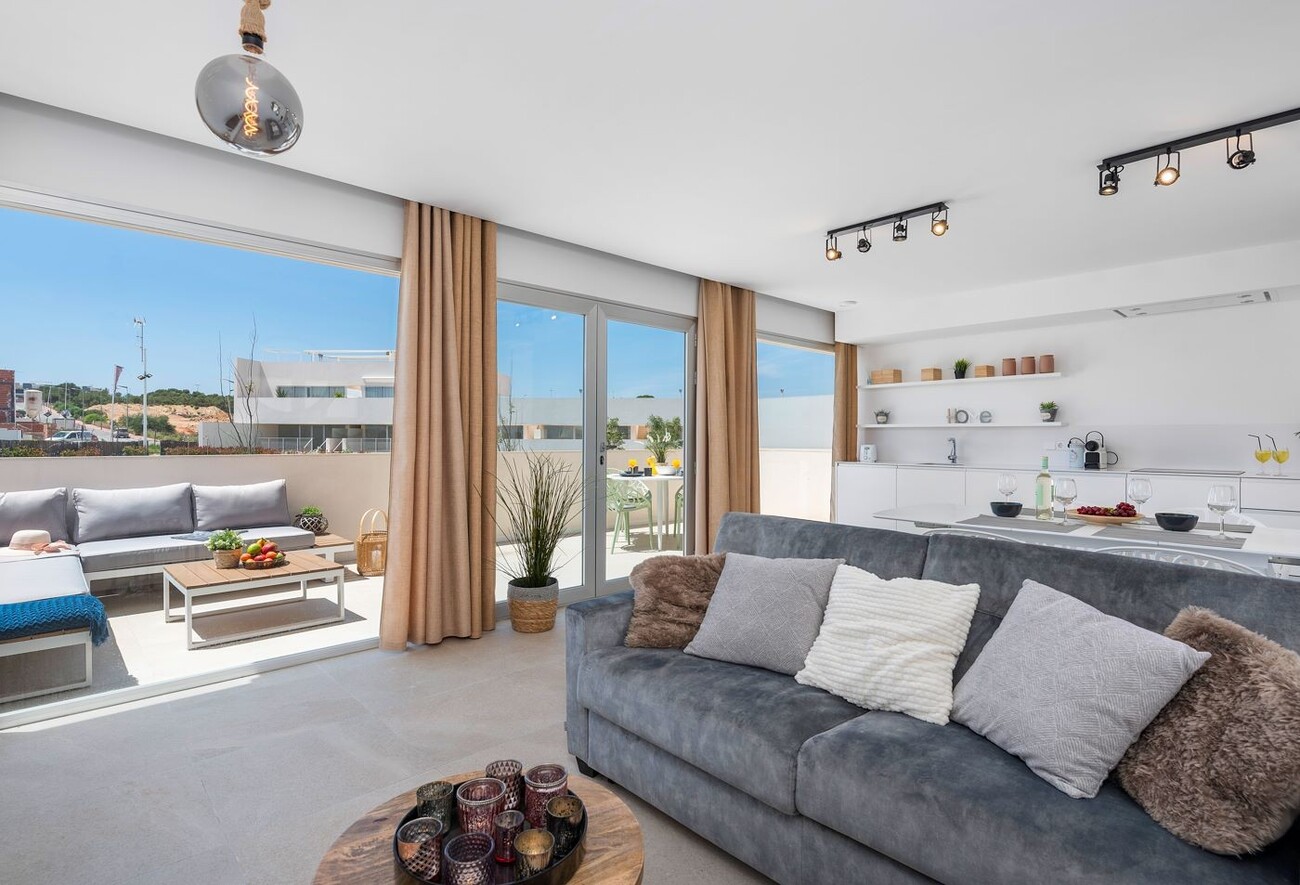 Penthouse Penthouse for sale in Los Balcones, Alicante, Spain