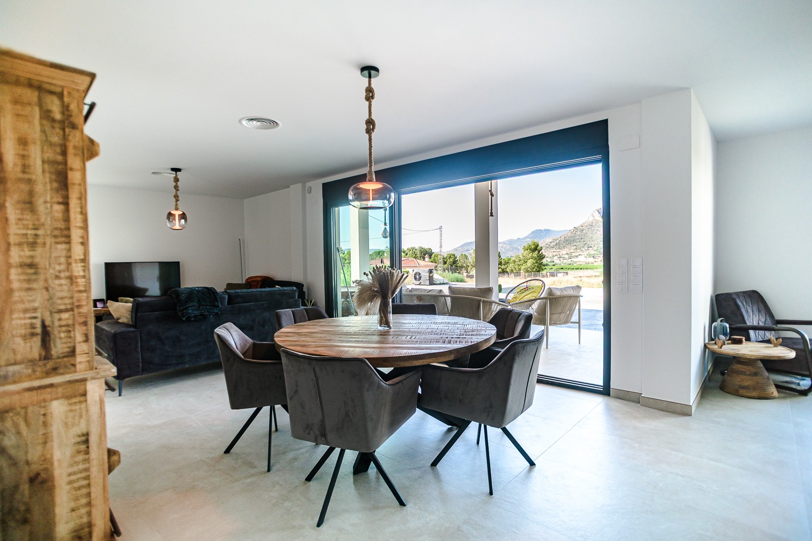 Villa for sale in Aspe, Alicante, Spain