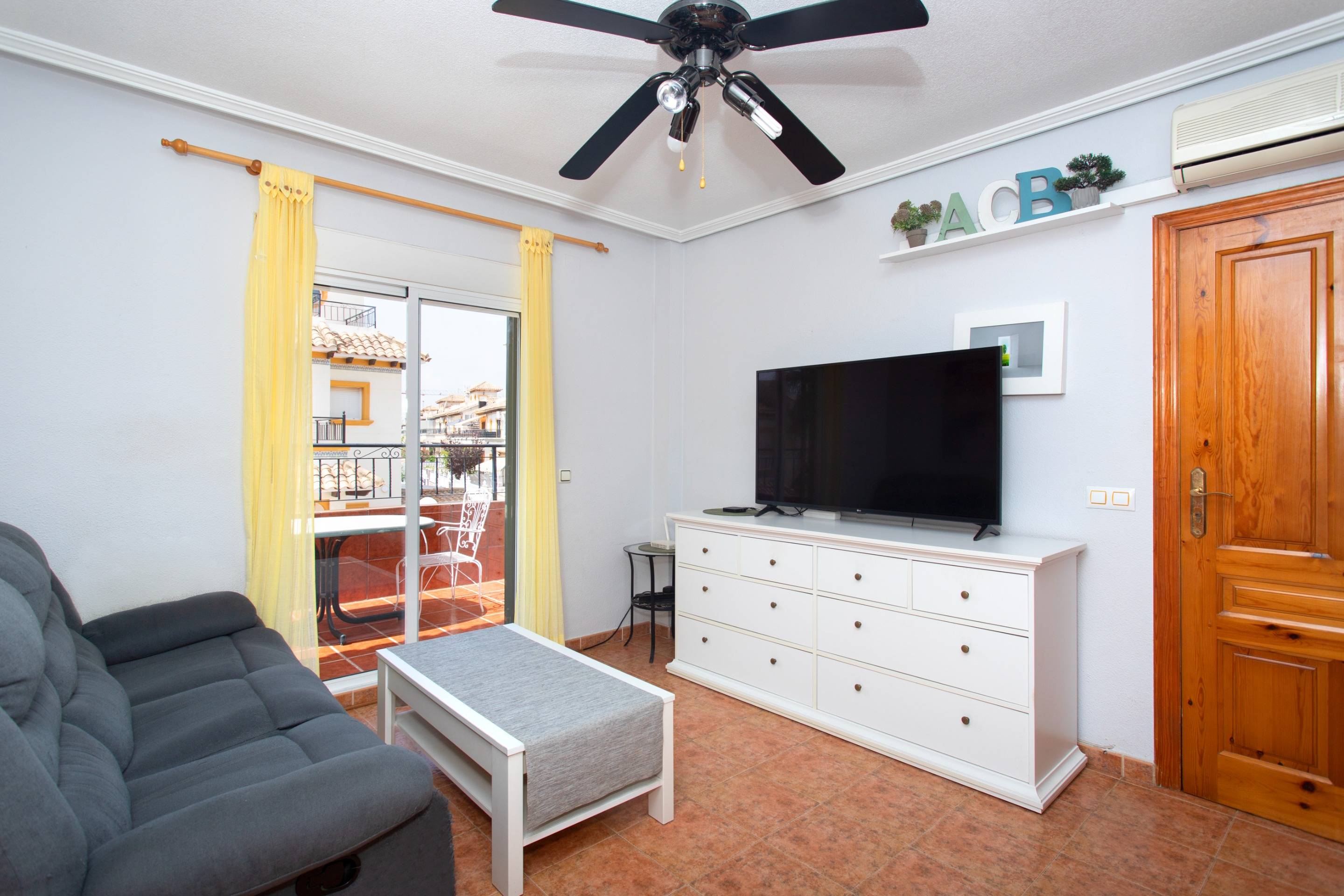 Bungalow for sale in Orihuela Costa, Alicante, Spain