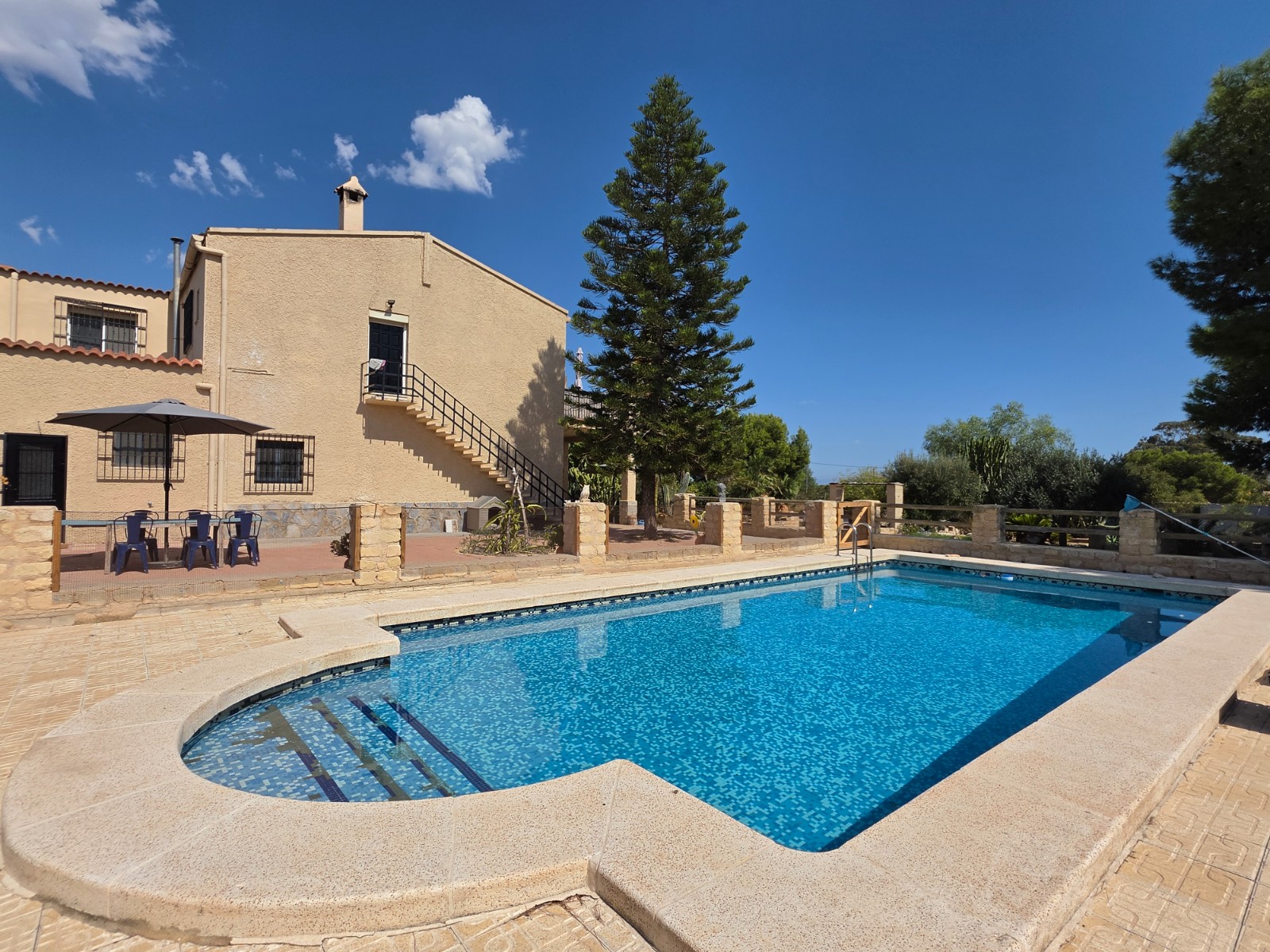 Commercial Property for sale in Elche, Alicante, Spain