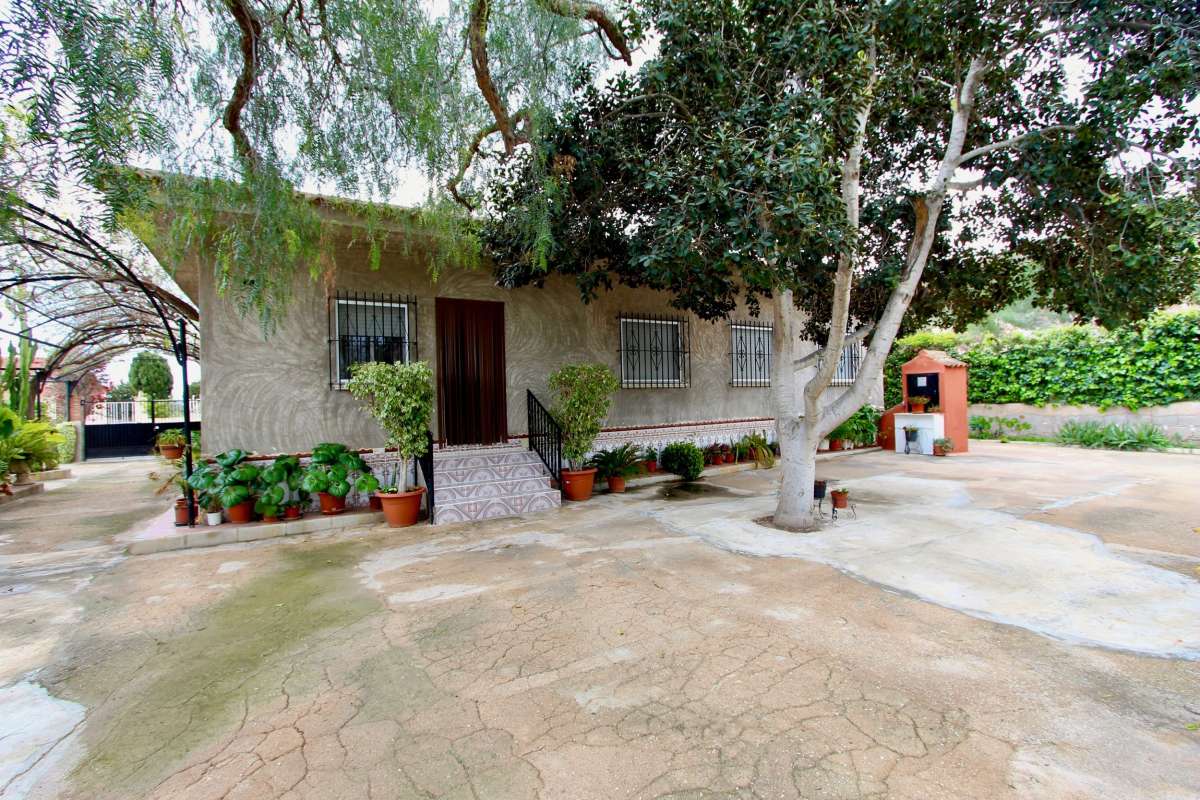 Villa en venta en Canadas De San Pedro