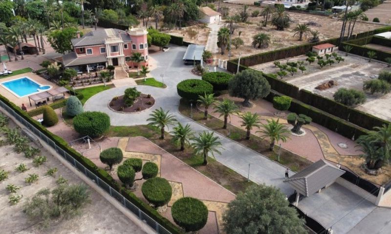 Villa for sale in Elche, Alicante, Spain