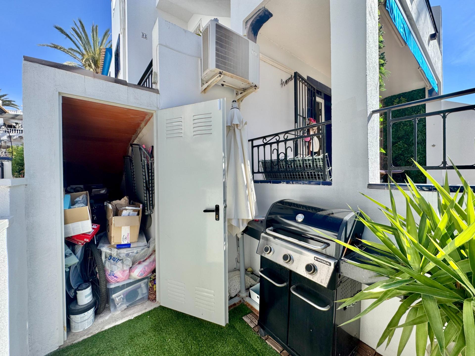 Bungalow for sale in Orihuela Costa, Alicante, Spain
