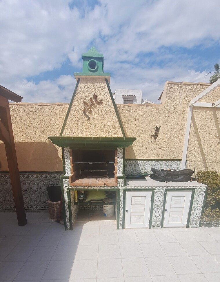 Villa en venta en Villamartin