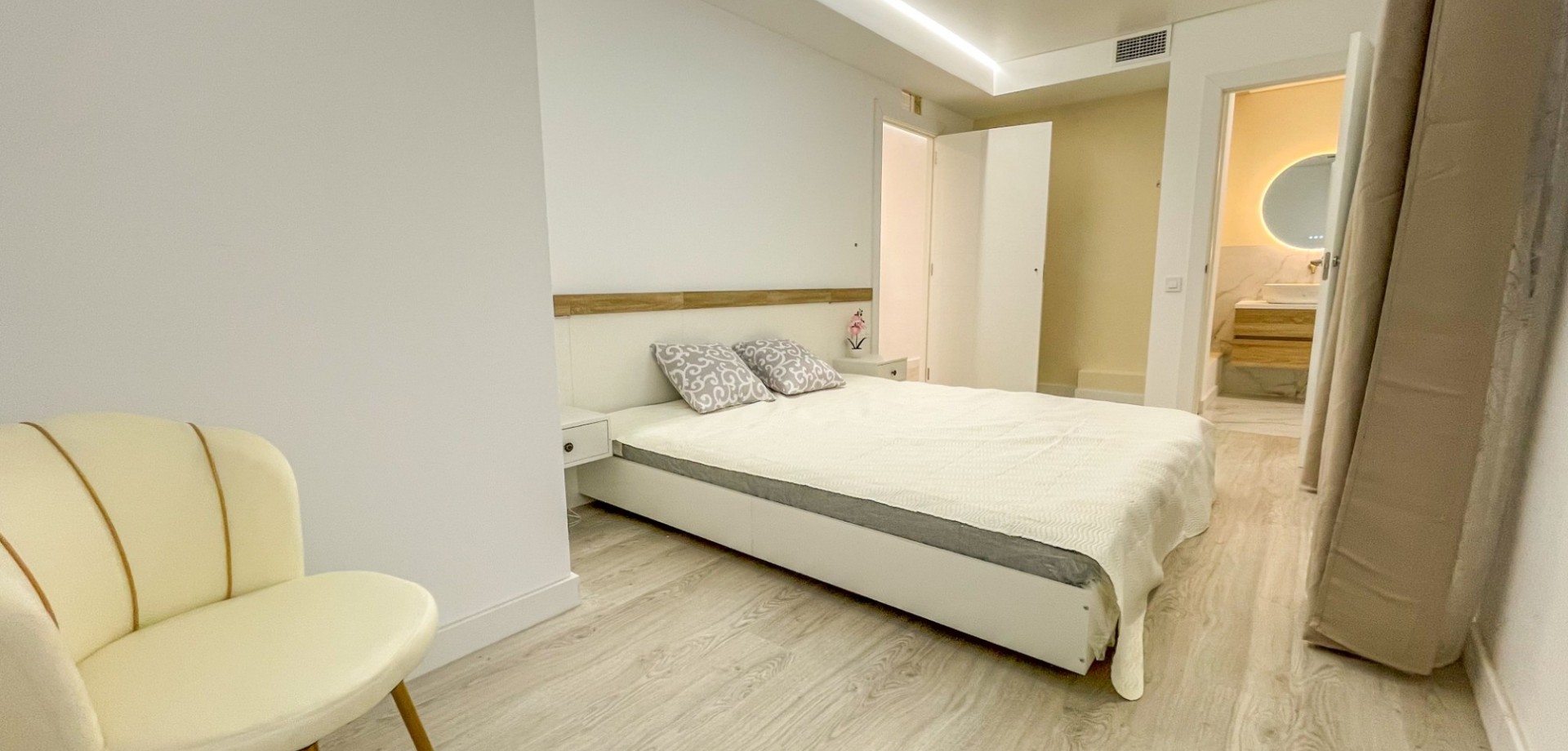 Apartment for sale in Torrevieja, Alicante, Spain
