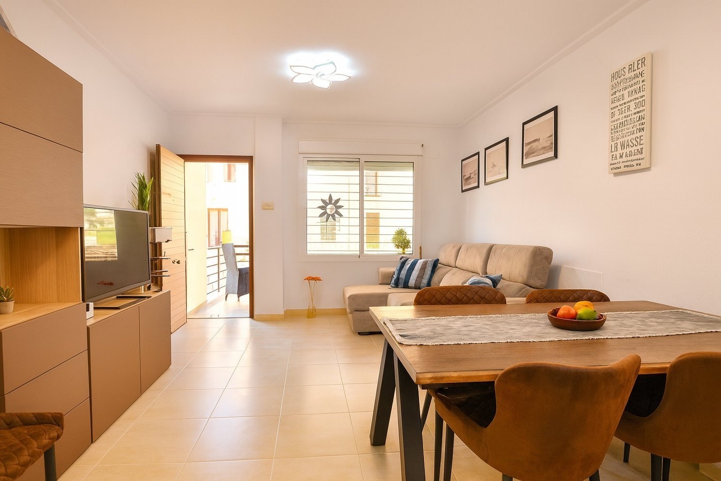 Villa en venta en Algorfa