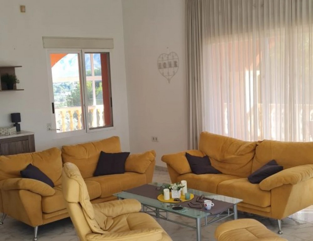Villa en venta en Alfas Del Pi