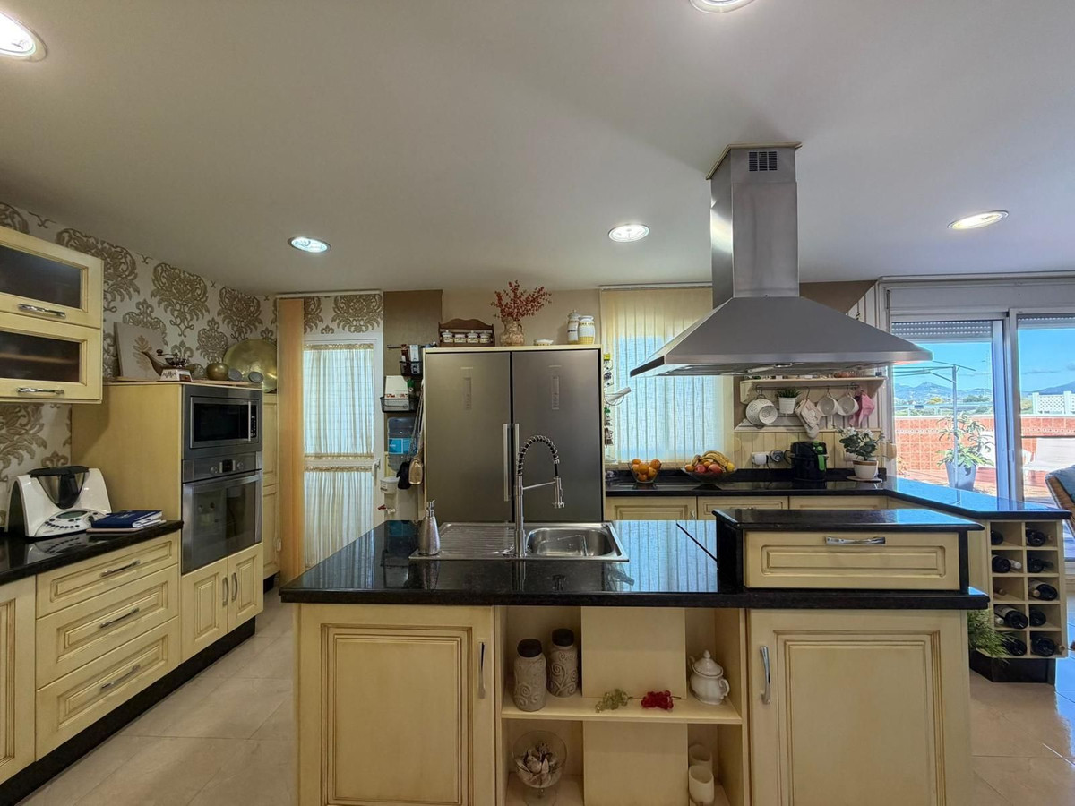Penthouse for sale in Estepona, Málaga, Spain