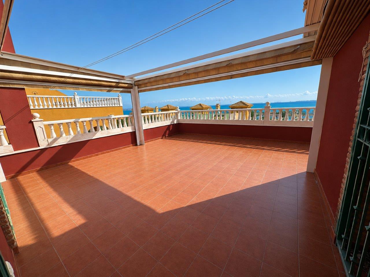 Villa en venta en El Carmoli