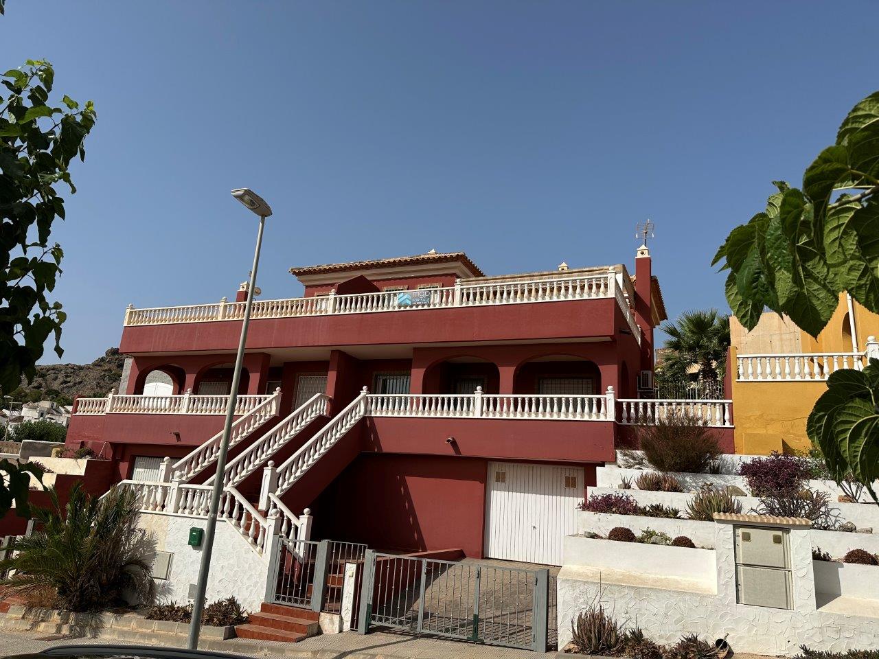 Villa en venta en El Carmoli