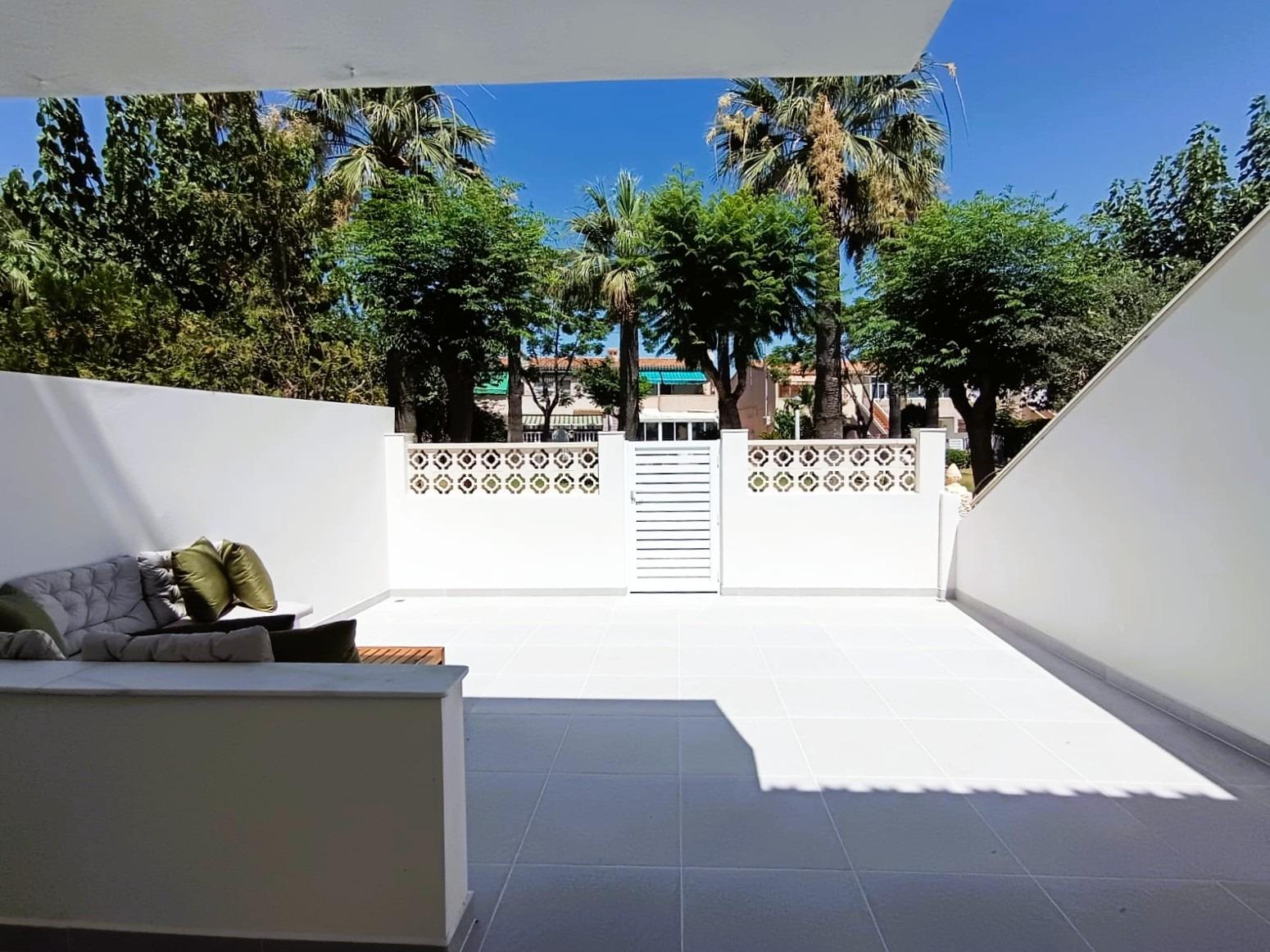 Bungalow for sale in Orihuela Costa, Alicante, Spain
