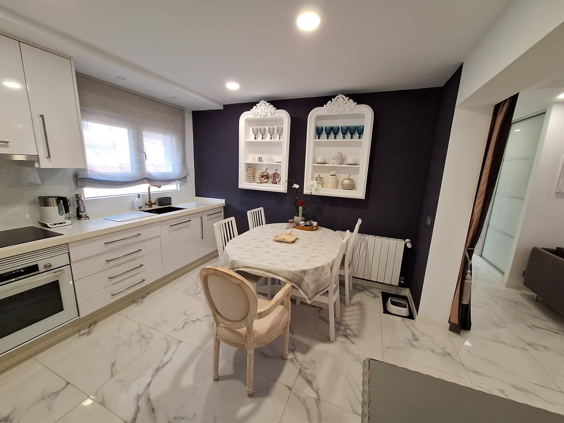 Villa en venta en Pilar De La Horadada