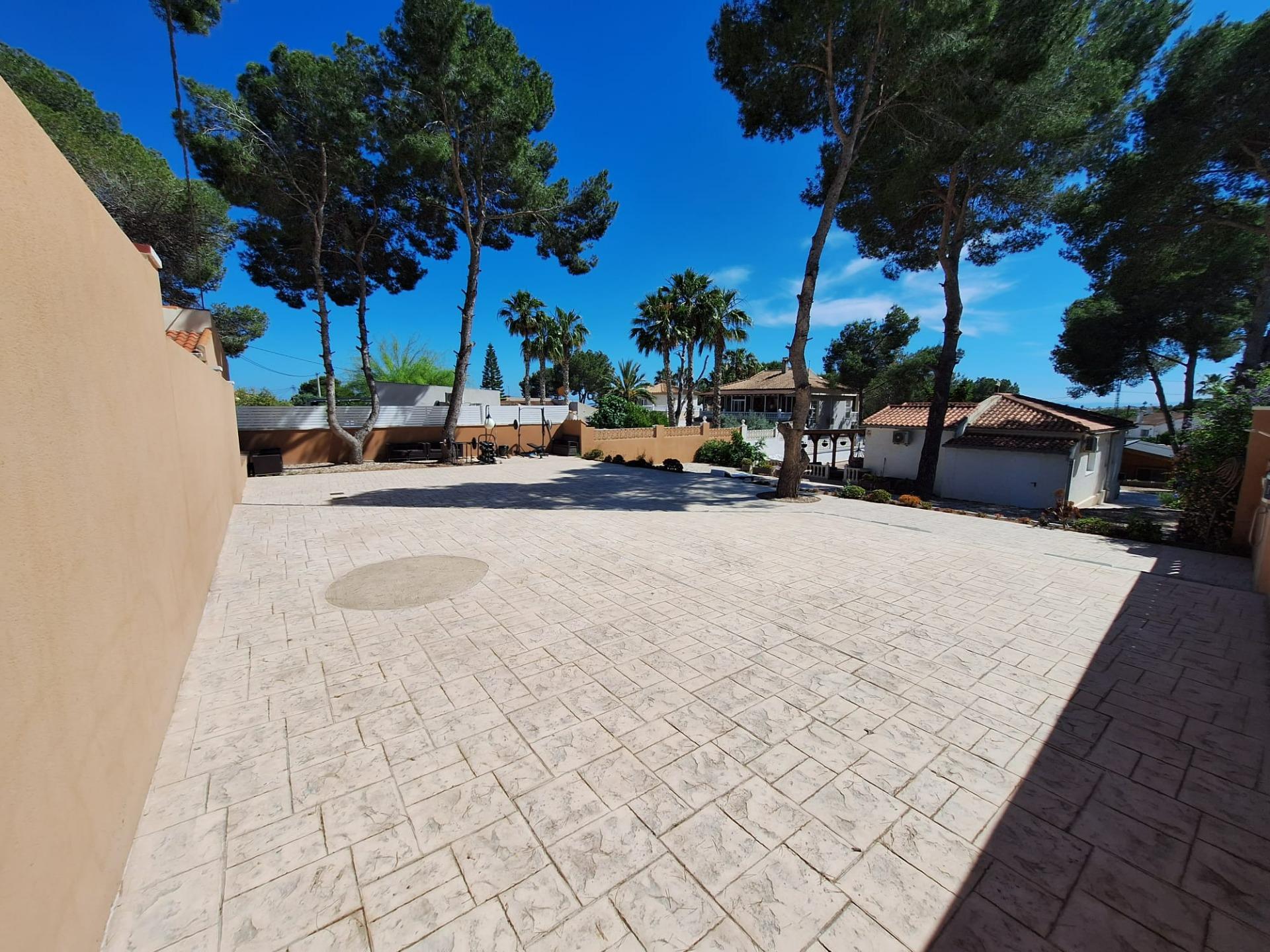 Villa en venta en Pilar De La Horadada