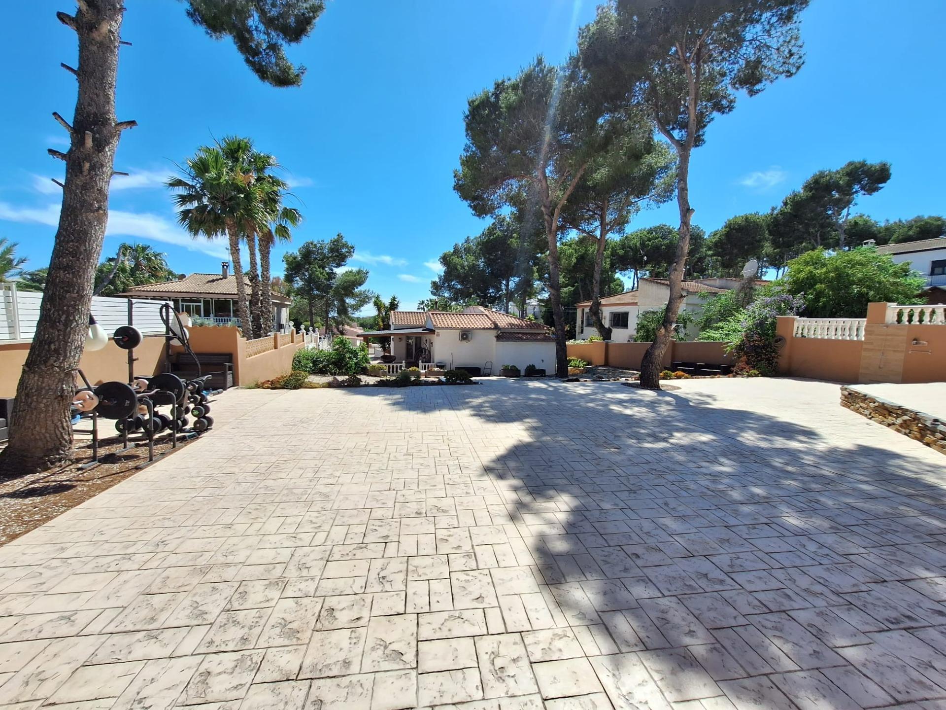 Villa en venta en Pilar De La Horadada