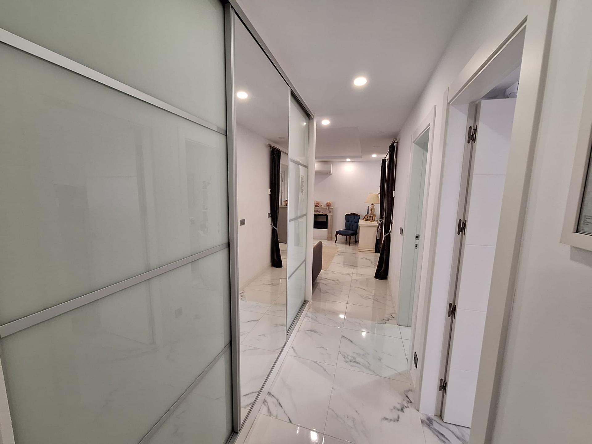 Villa en venta en Pilar De La Horadada