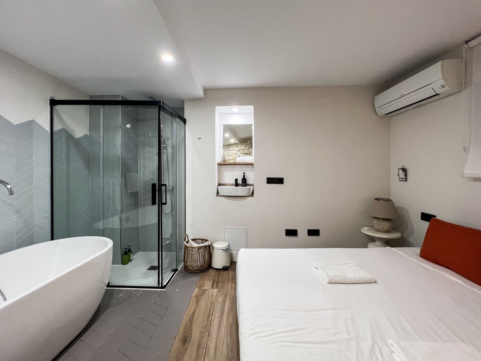Commercial Property for sale in Alicante, Alicante, Spain
