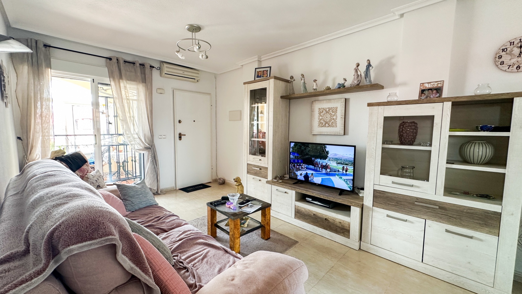 Bungalow for sale in Orihuela Costa, Alicante, Spain