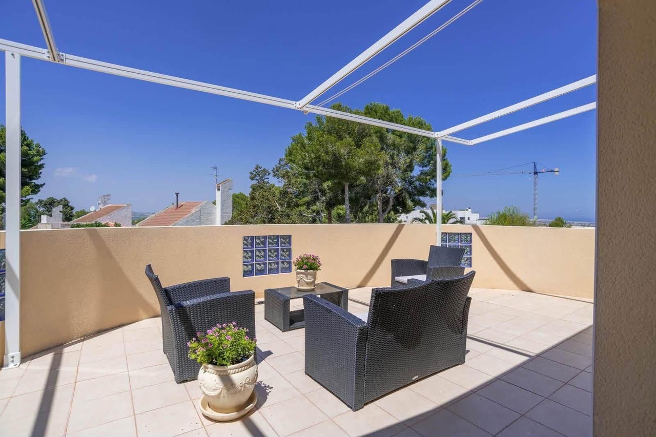 Villa en venta en San Miguel De Salinas